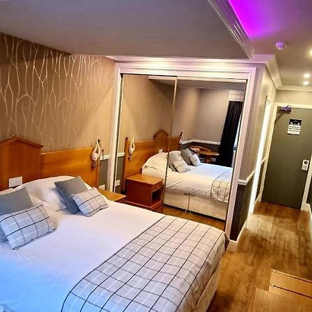 Mill And Brae Hotel Пейзли Стая снимка