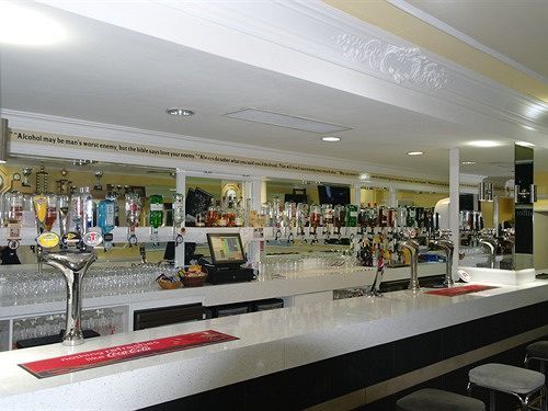 Mill And Brae Hotel Пейзли Екстериор снимка